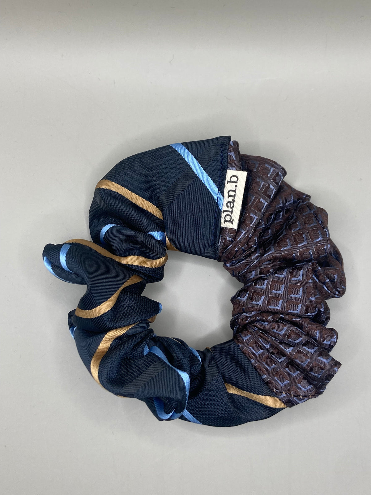 SCRUNCHIE