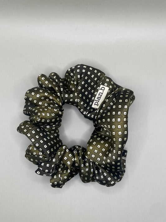 SCRUNCHIE
