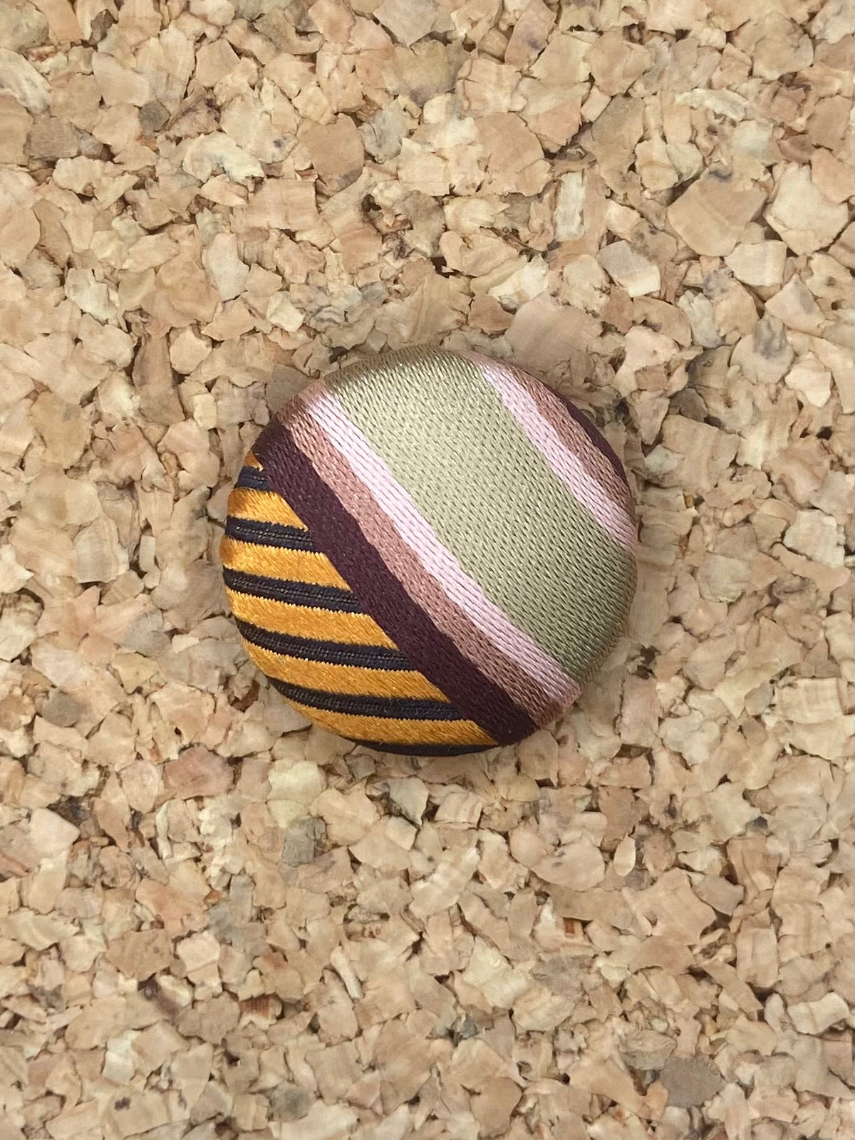 PIN multicolor