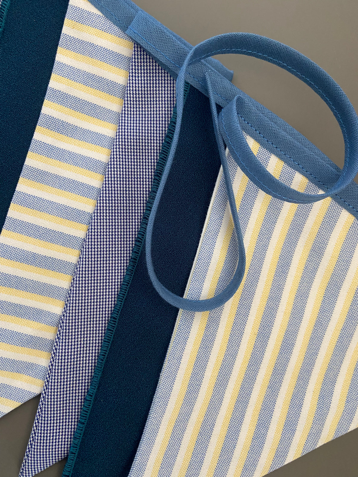 SLINGER blauw