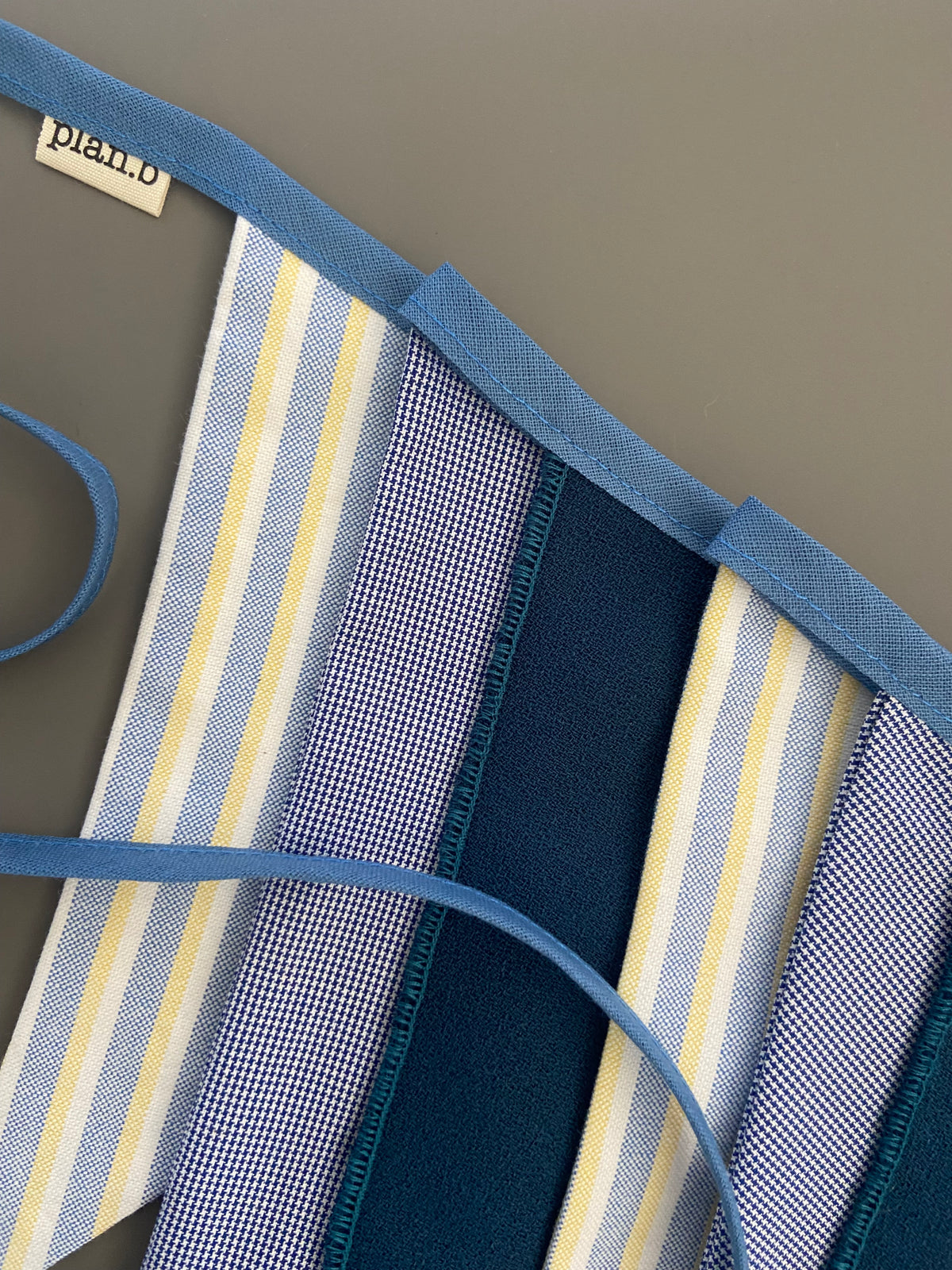 SLINGER blauw